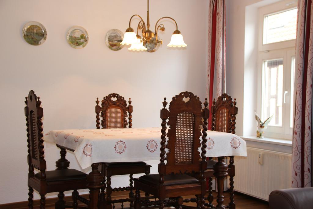 Die Gute Stube Wernigerode Buitenkant foto